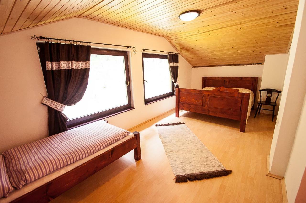Villa Ujastraba Vychodna Esterno foto