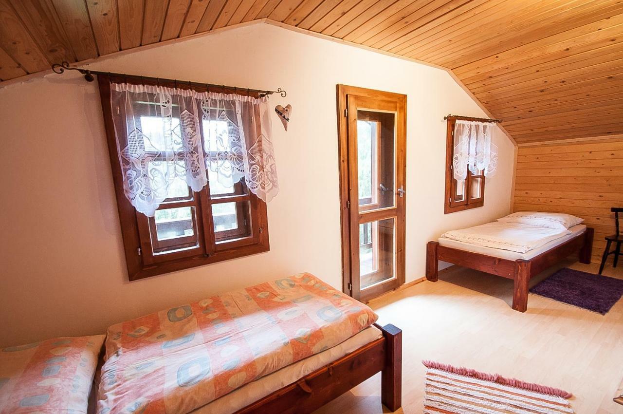 Villa Ujastraba Vychodna Esterno foto