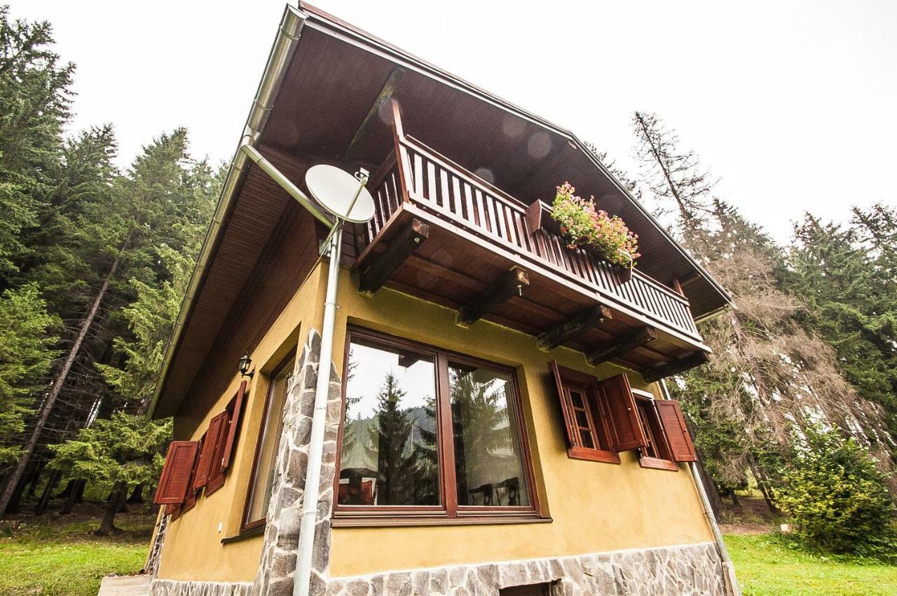 Villa Ujastraba Vychodna Esterno foto